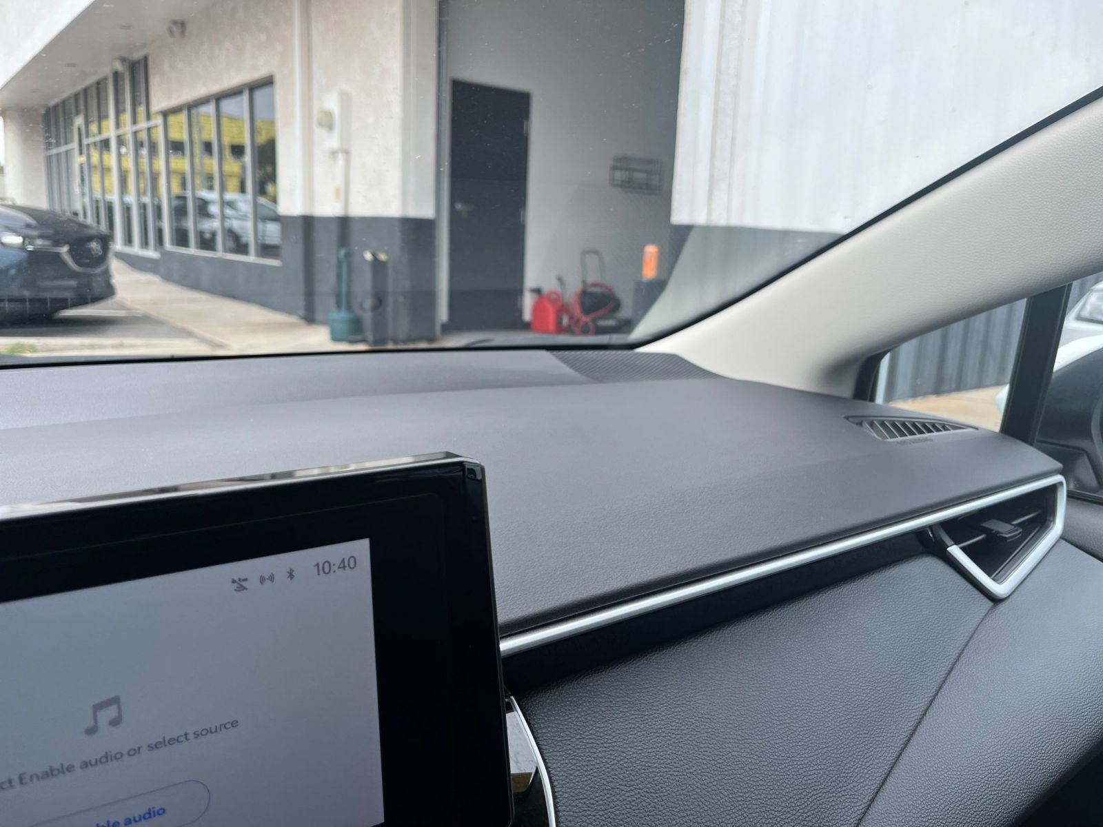 Used 2023 Toyota Corolla LE image 33