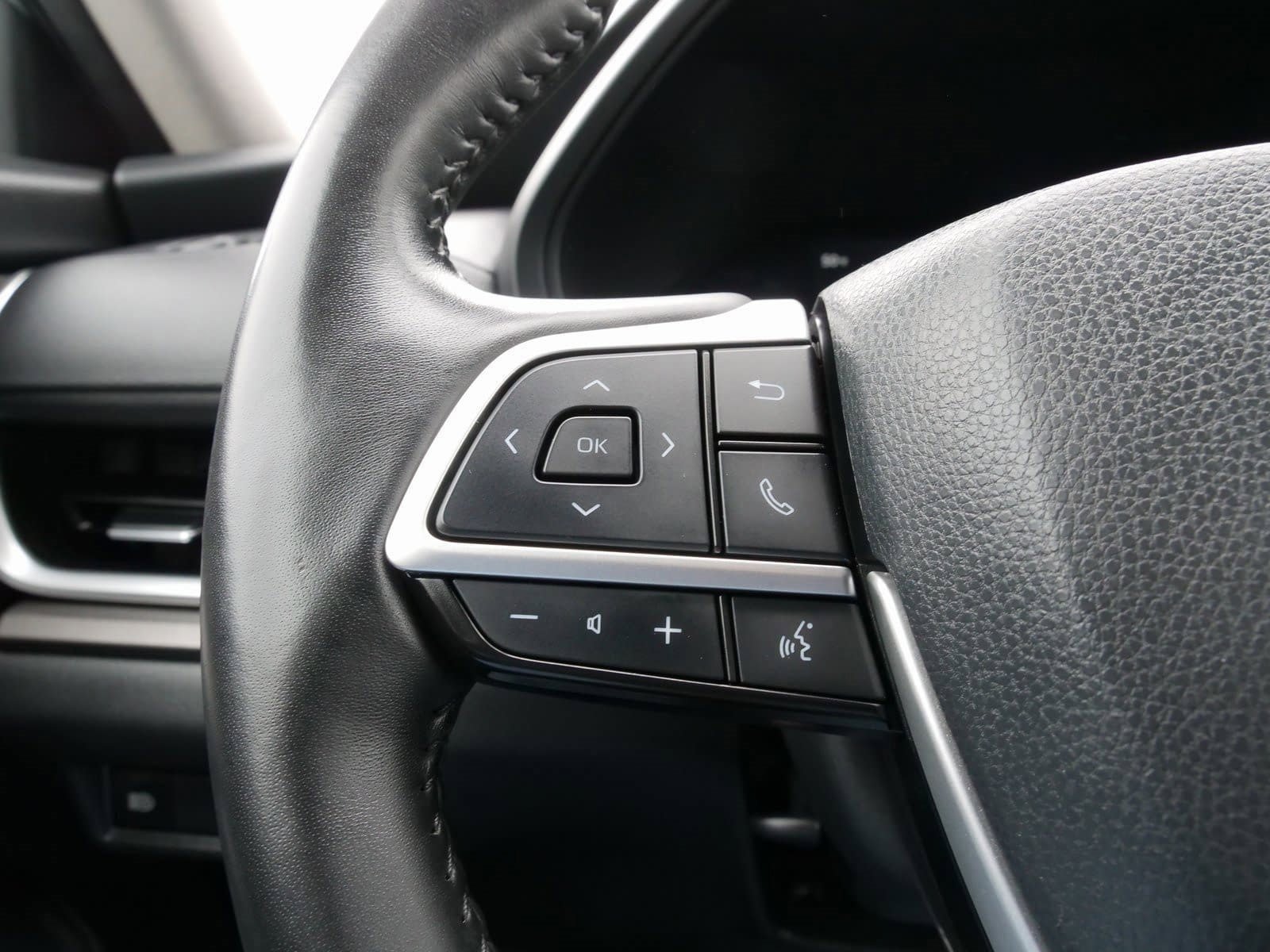 Used 2024 Toyota Grand Highlander XLE image 21