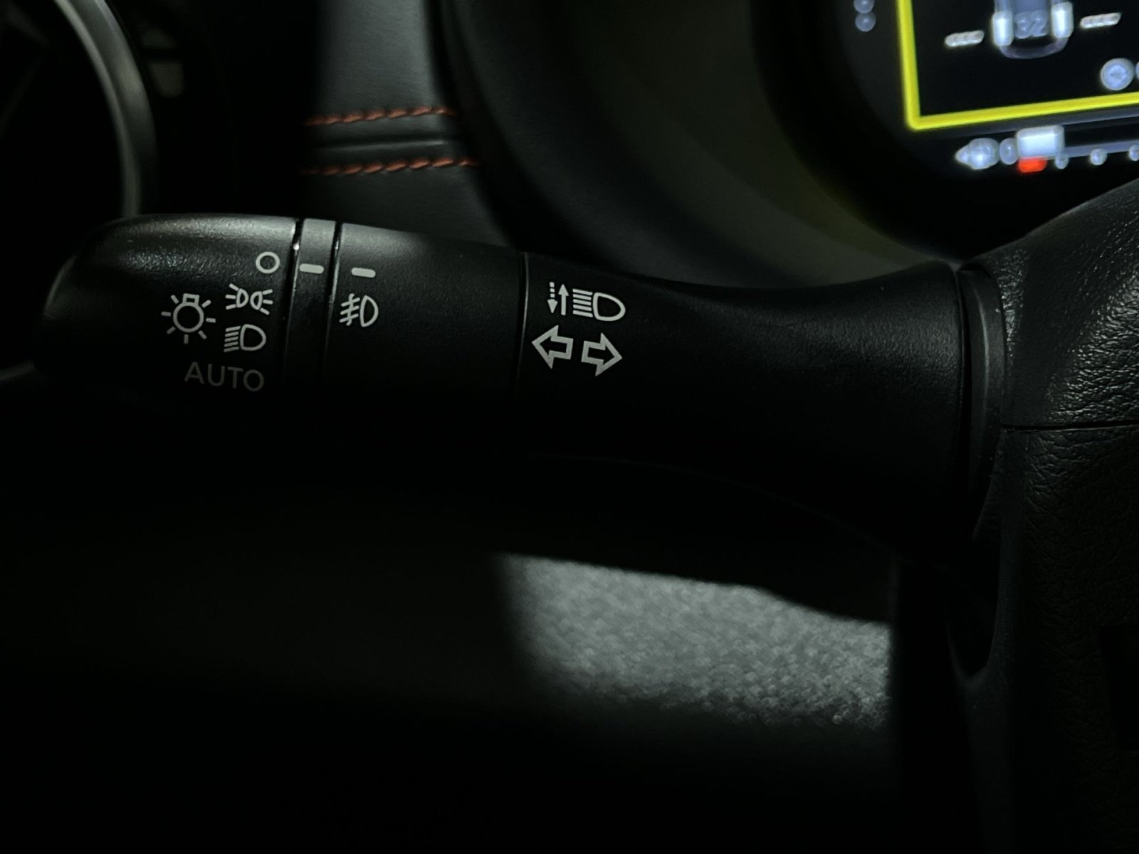 Used 2023 Nissan Kicks SR FWD image 28