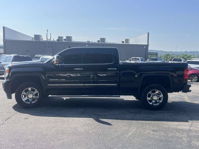 Used 2018 GMC Sierra 3500 Denali w/ Duramax Plus Package AWD/4WD image 7