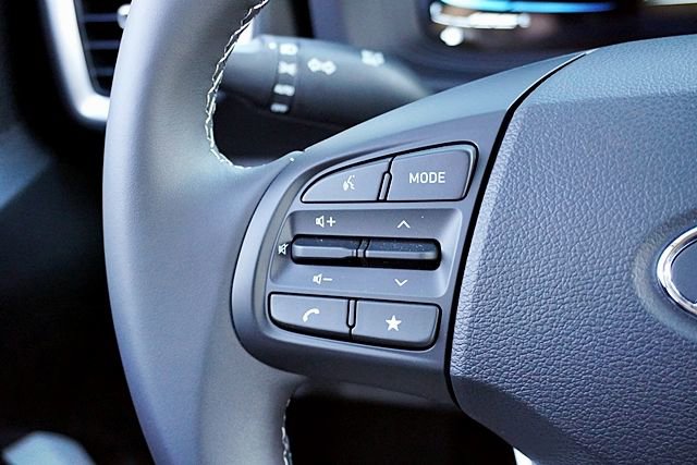 New 2026 Hyundai Venue SEL FWD image 37