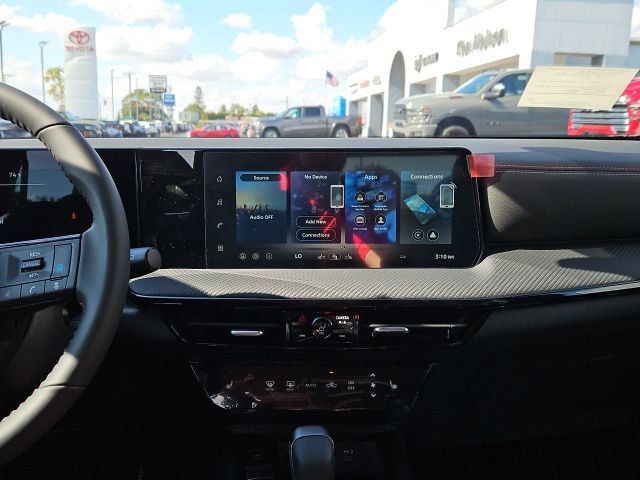 New 2026 Nissan Kicks SR w/ Cold Weather Package image 21