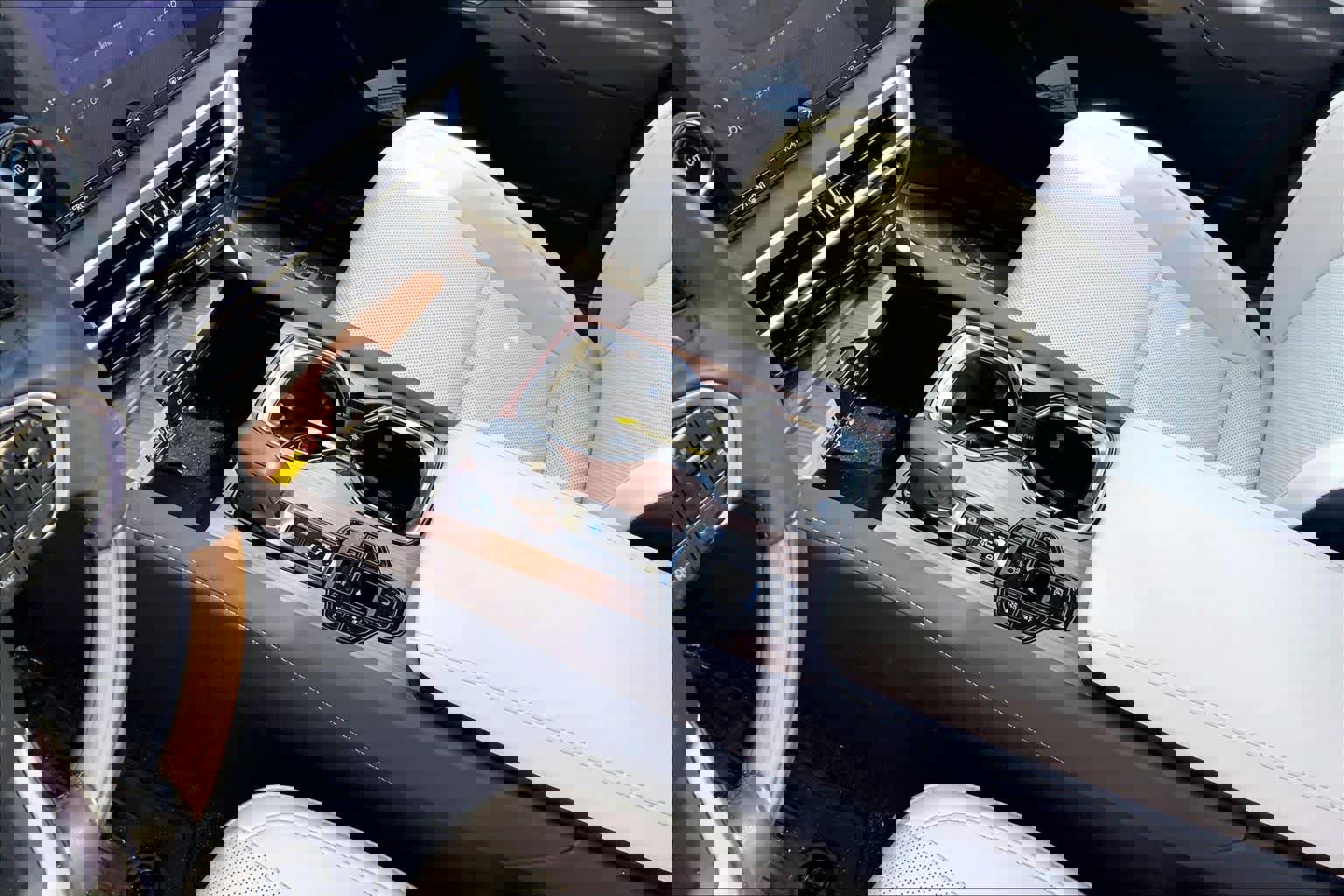 Used 2024 Lexus RX 350 Premium w/ Accessory Package image 17