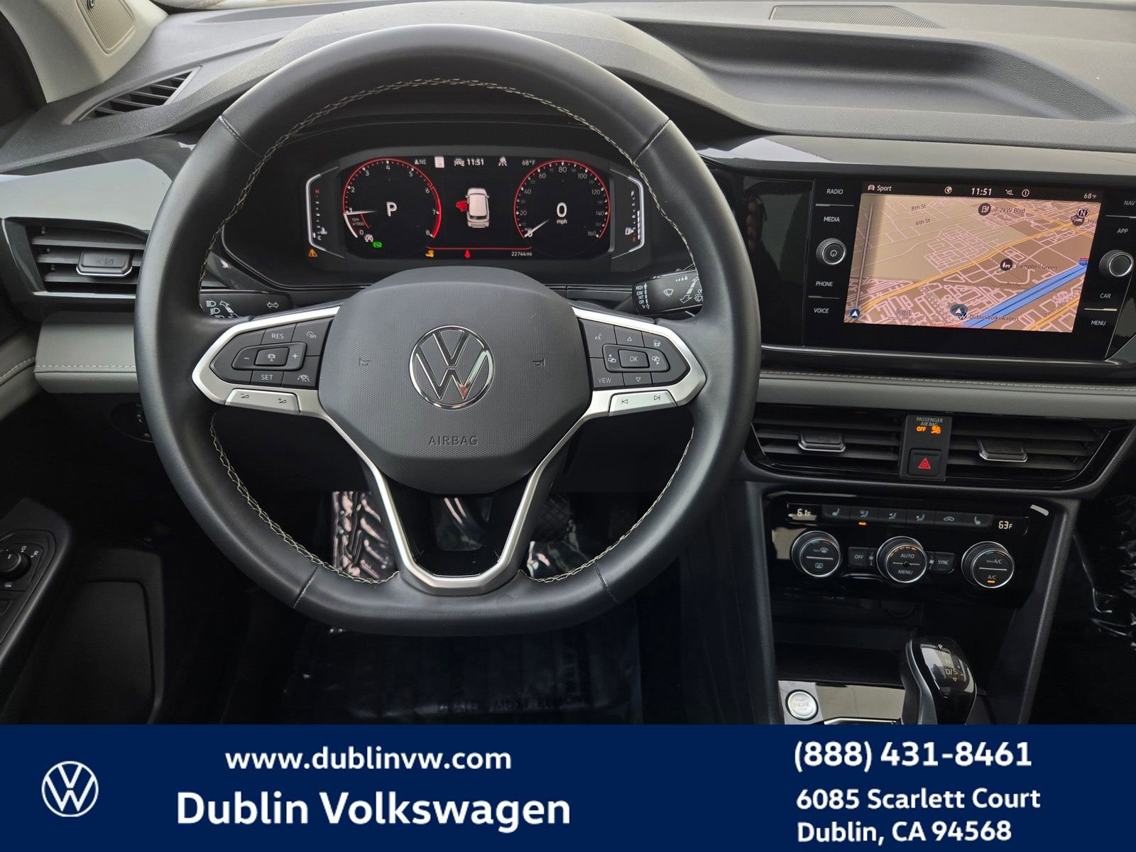 Certified 2022 Volkswagen Taos SEL w/ Panoramic Sunroof Package image 13