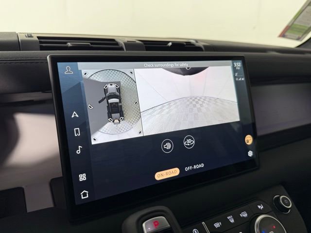 New 2025 Land Rover Defender 110 X-Dynamic SE AWD/4WD image 16
