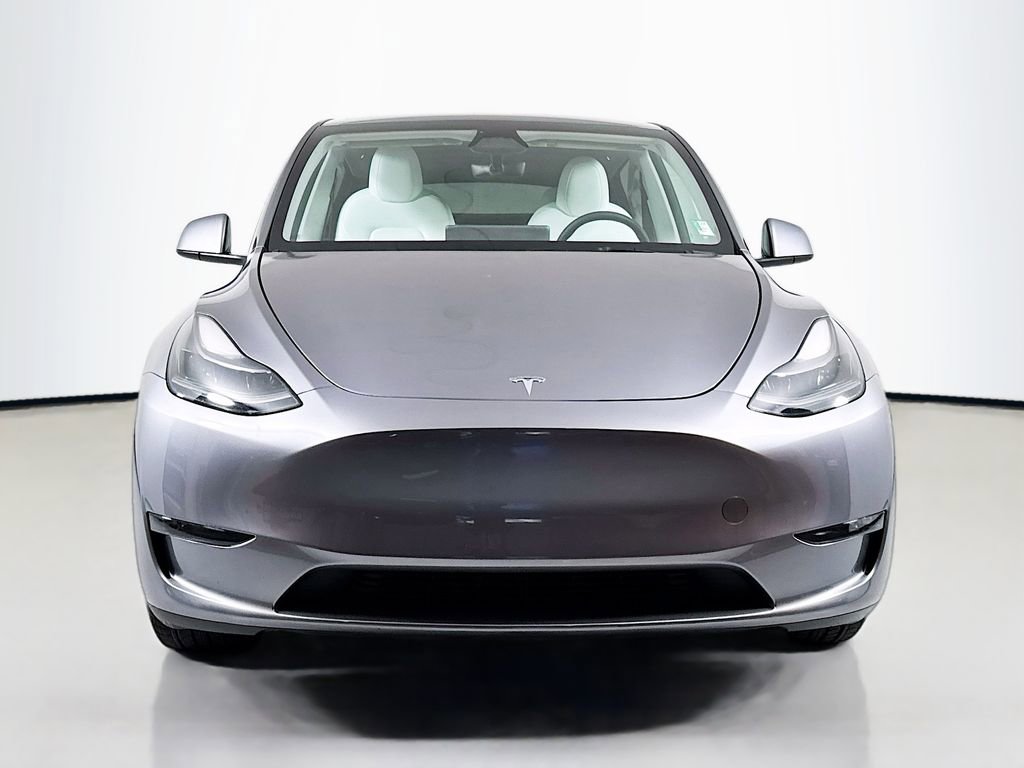 Used 2024 Tesla Model Y Long Range image 2