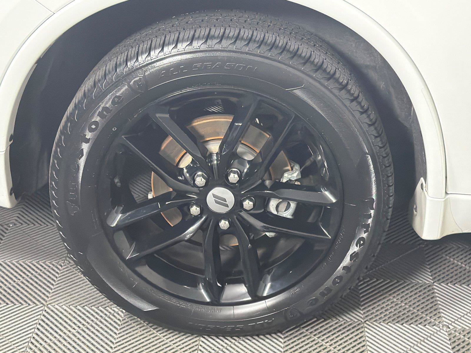 Used 2023 Dodge Durango GT RWD image 16