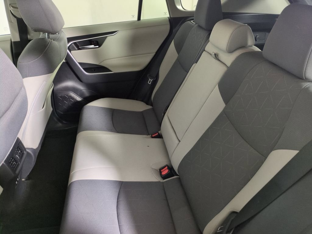 Used 2019 Toyota RAV4 XLE image 27