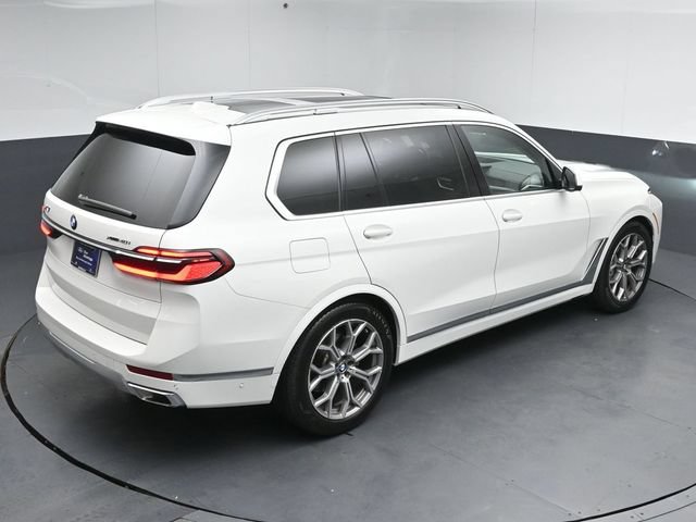 Used 2023 BMW X7 xDrive40i AWD/4WD image 52