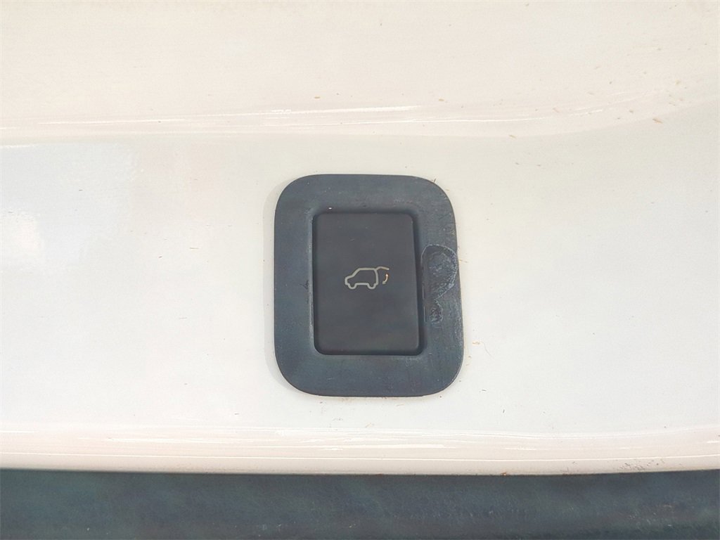 Used 2017 Toyota Highlander Limited image 14