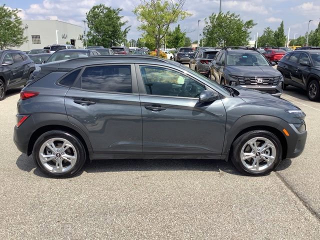 Certified 2022 Hyundai Kona SEL w/ Cargo Package AWD/4WD image 5
