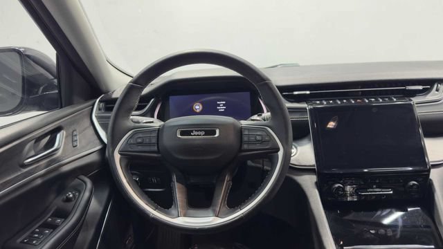 Used 2022 Jeep Grand Cherokee L Limited RWD image 21