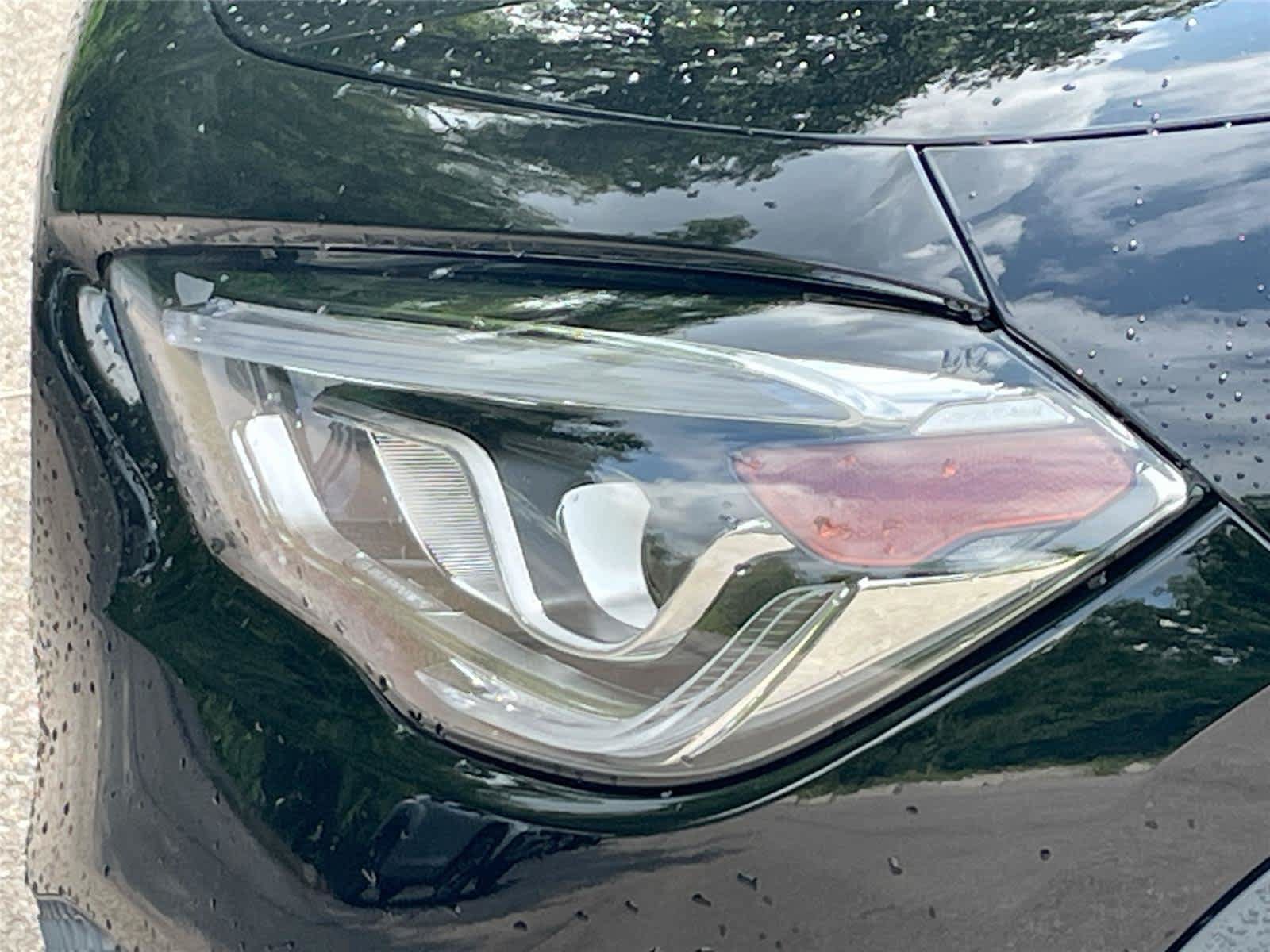Used 2022 Mercedes-Benz GLA 250 4MATIC image 9