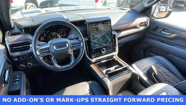 Used 2025 GMC Yukon Denali RWD image 14