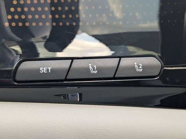 Certified 2025 Kia Carnival SX Prestige FWD image 40