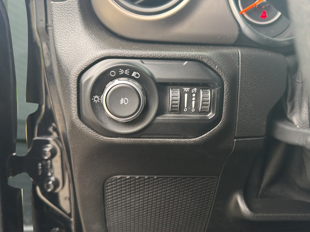 Used 2020 Jeep Wrangler Unlimited Sport AWD/4WD image 24