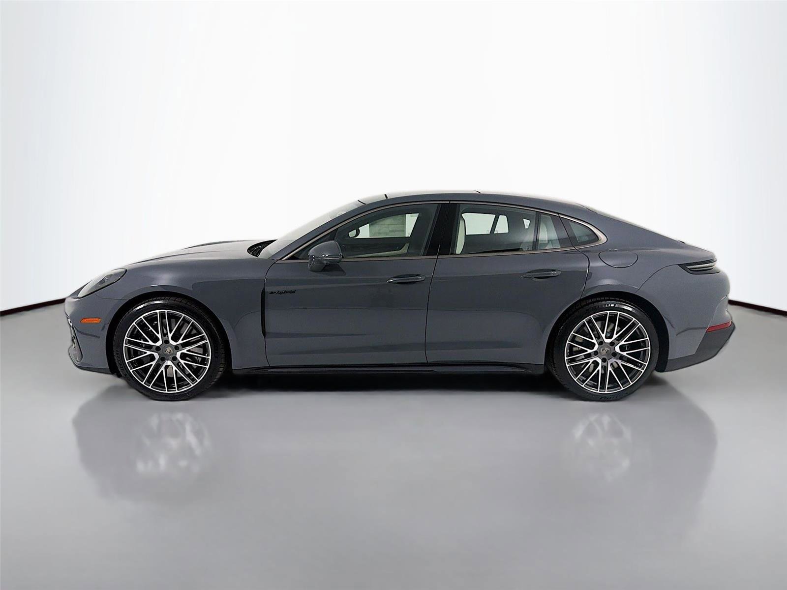 New 2026 Porsche Panamera Turbo AWD/4WD image 2