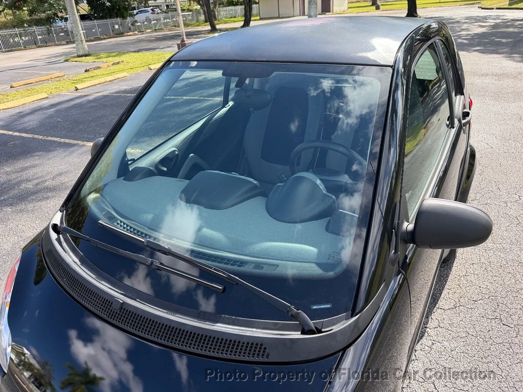 Used 2009 smart fortwo pure image 25