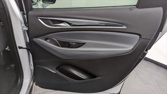 Used 2024 Buick Enclave Premium image 22