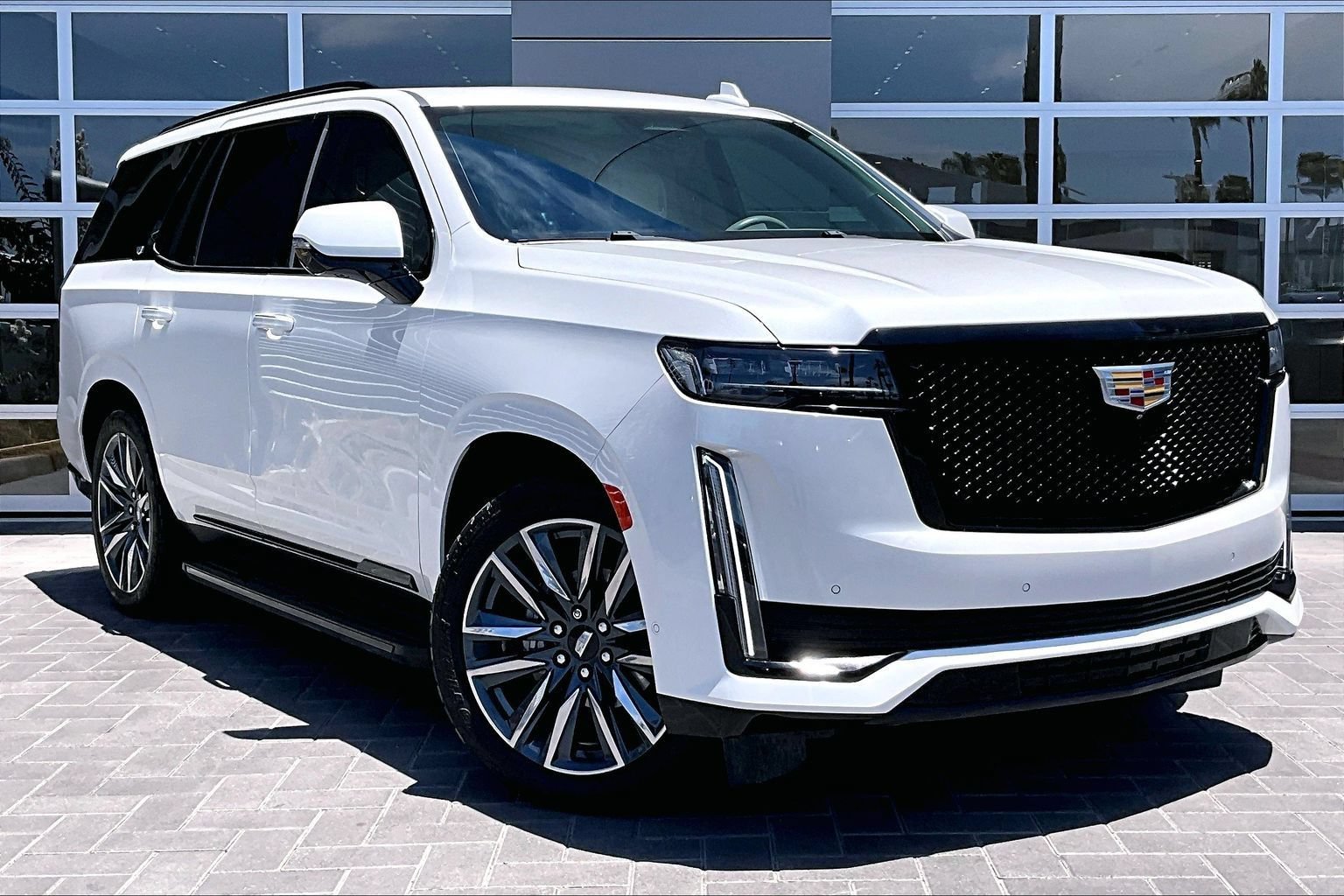 Used 2022 Cadillac Escalade Sport Platinum RWD image 3