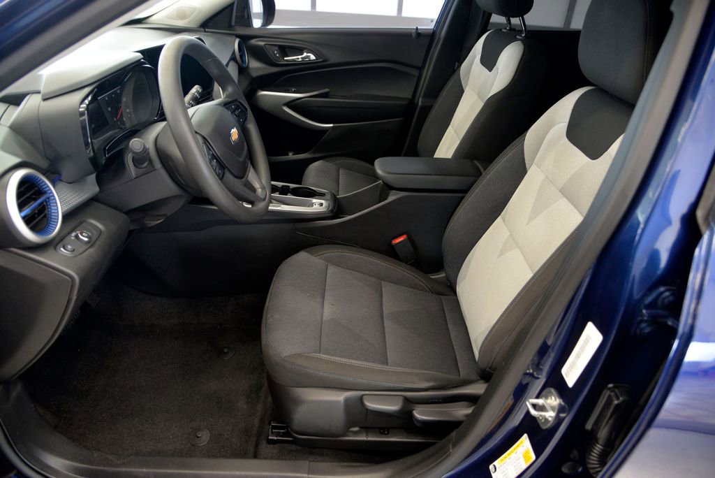 Used 2024 Chevrolet Trax LS image 15