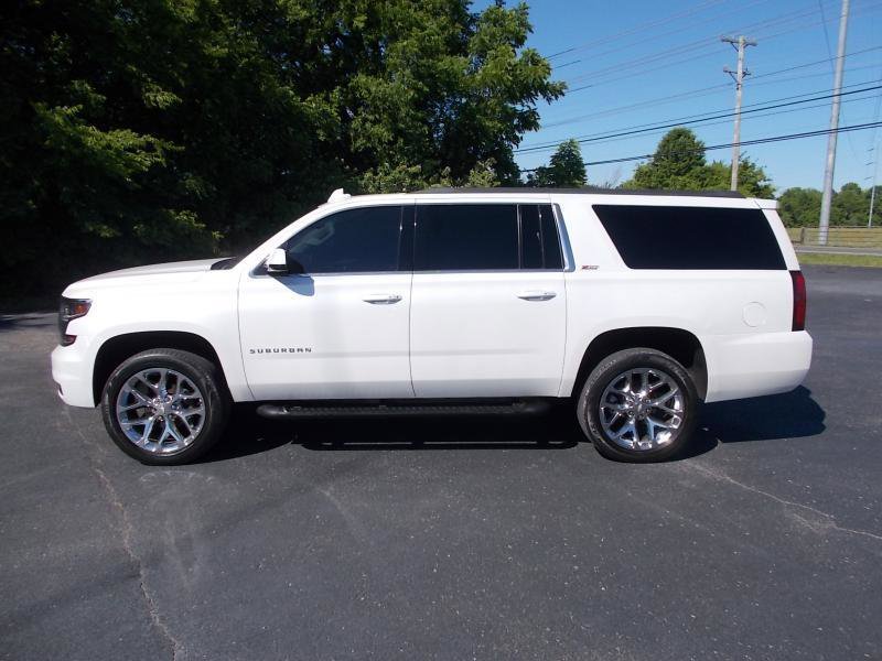 Used 2018 Chevrolet Suburban LT AWD/4WD image 3