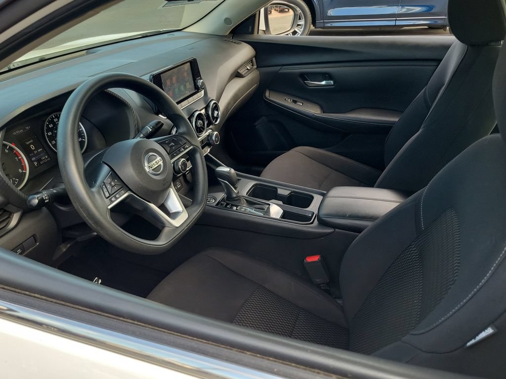 Used 2023 Nissan Sentra S FWD image 3