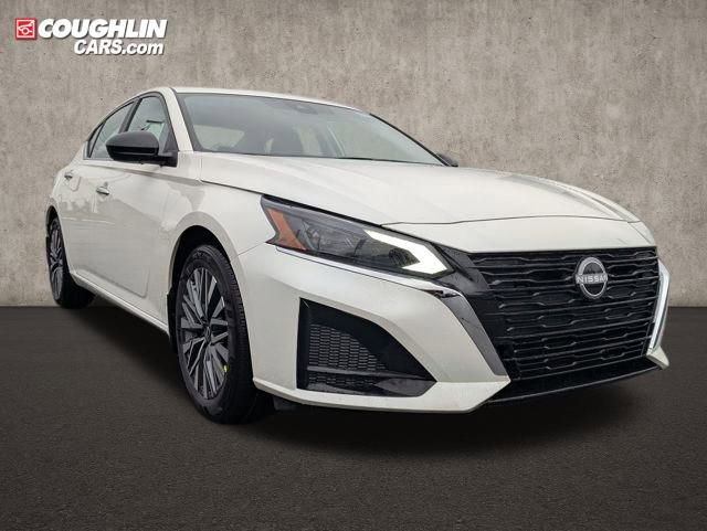 New 2025 Nissan Altima 2.5 SV