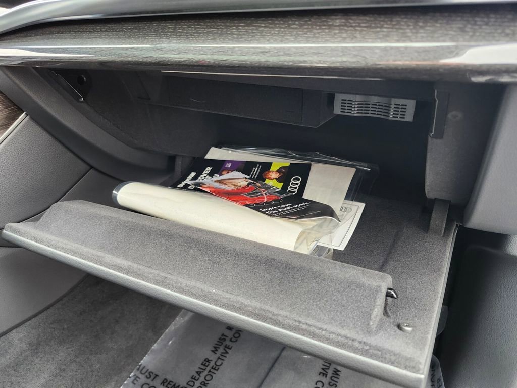 Certified 2025 Audi Q7 2.0T Premium w/ Convenience Plus Package image 20