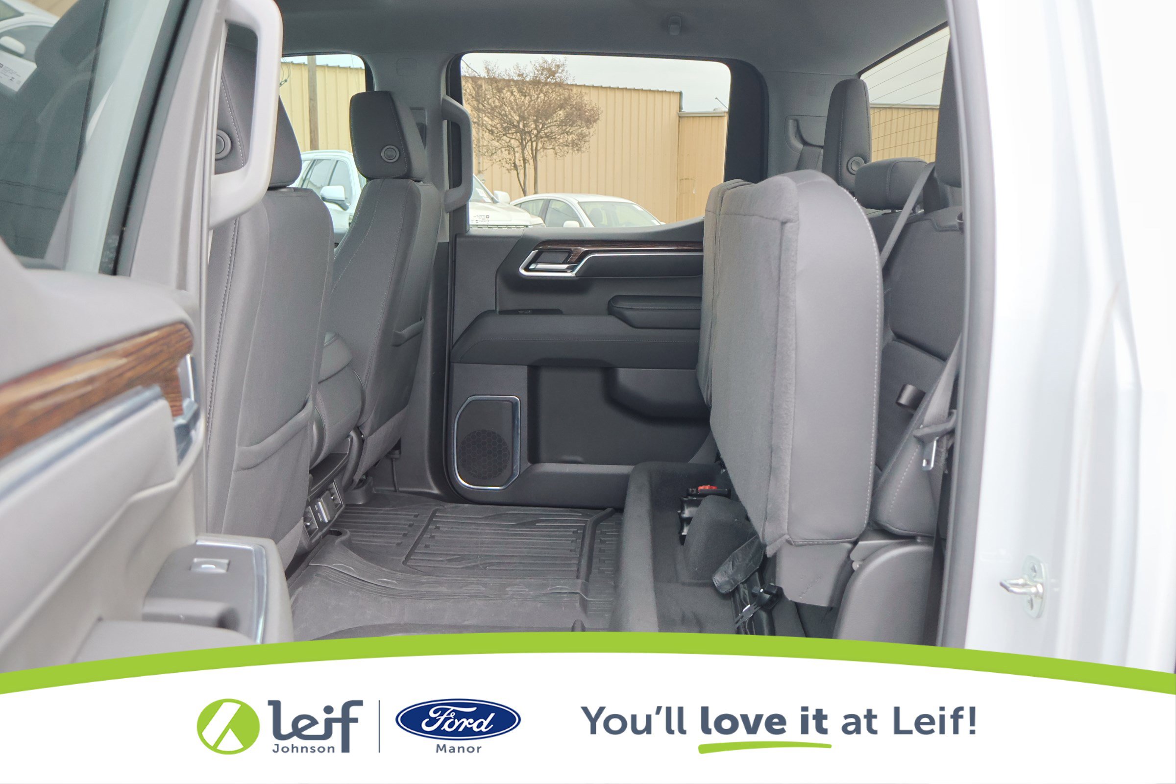 Used 2025 GMC Sierra 1500 Elevation image 30