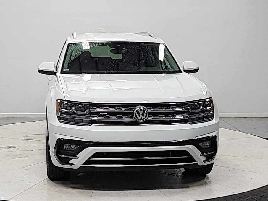 Used 2018 Volkswagen Atlas SE w/ R-Line Package AWD/4WD image 2