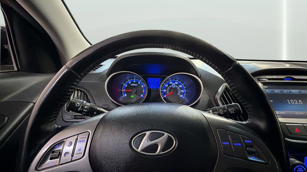 Used 2014 Hyundai Tucson Limited w/ Technology Package 02 image 29