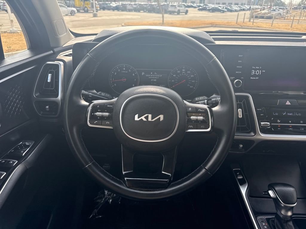 Used 2022 Kia Sorento S image 18