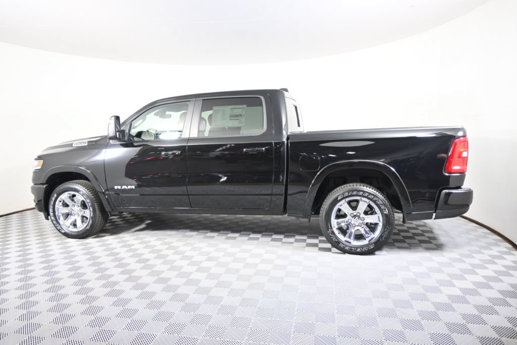 Used 2026 RAM 1500 Big Horn AWD/4WD image 3