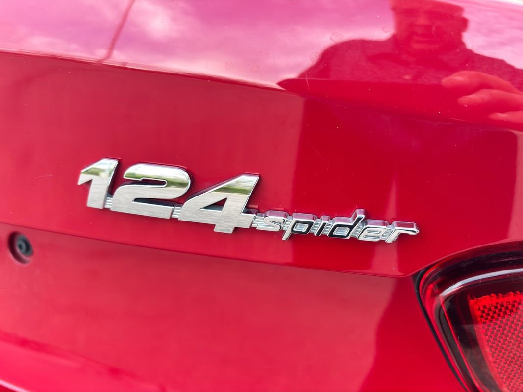 Used 2017 FIAT 124 Spider Lusso image 23