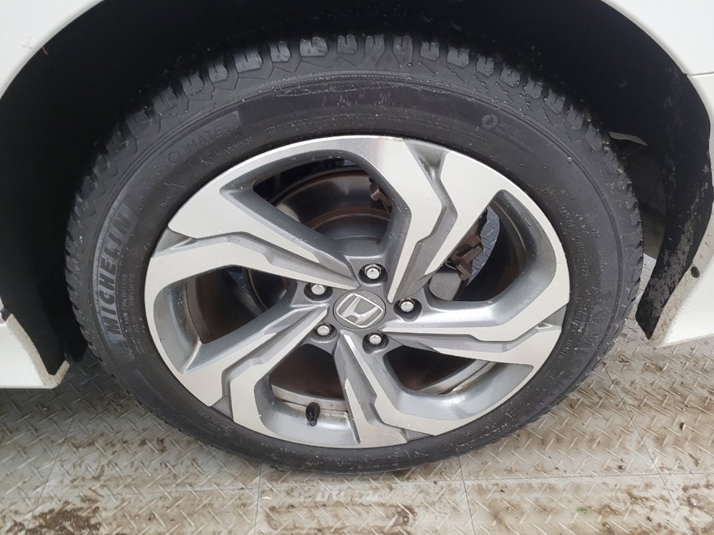 Used 2018 Honda Accord EX-L image 31