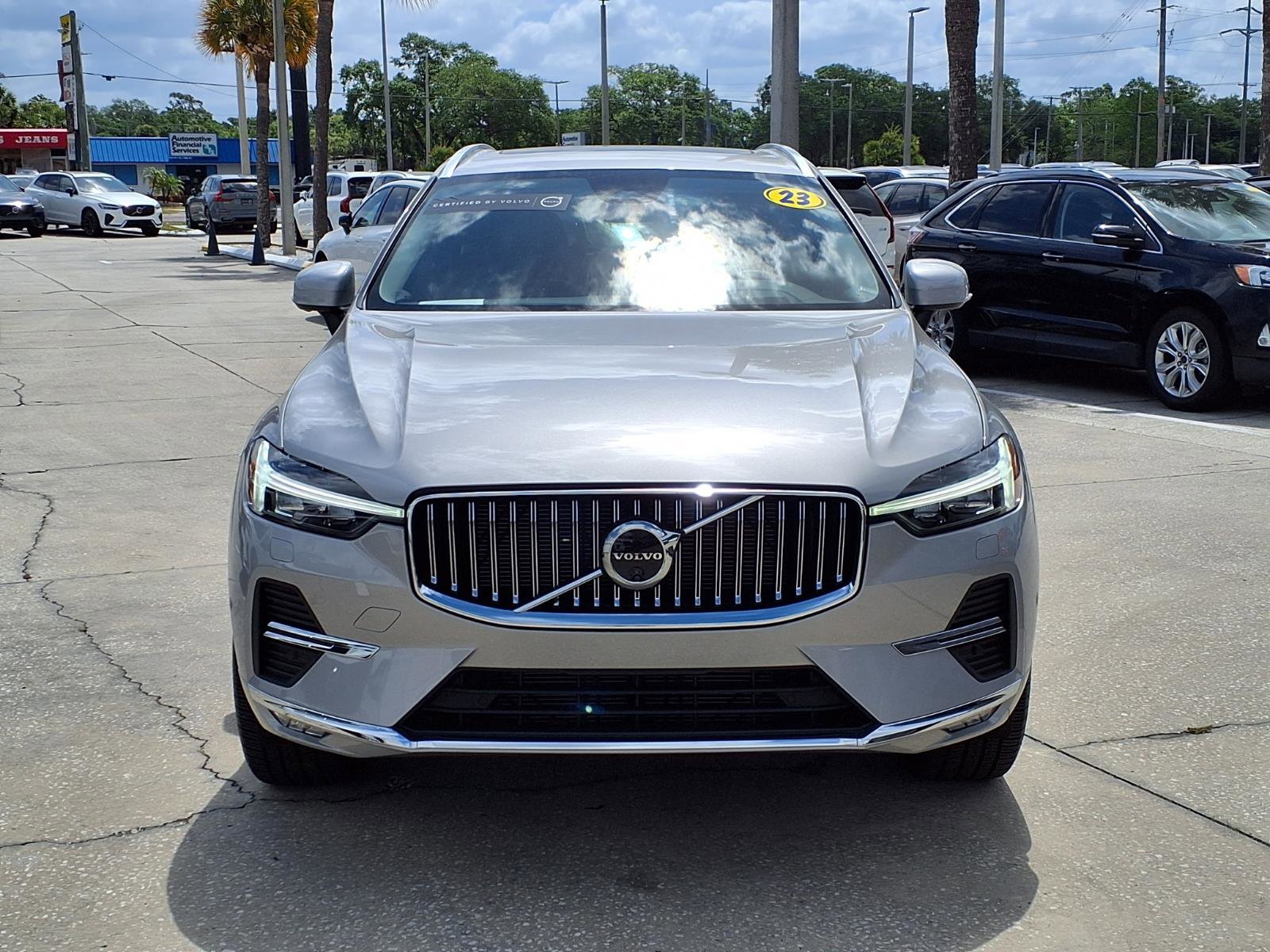 Certified 2023 Volvo XC60 B5 Ultimate image 2