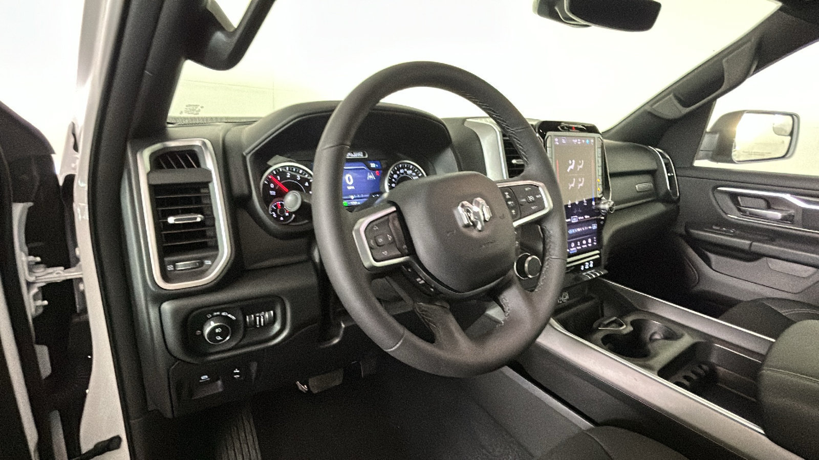 Used 2026 RAM 1500 Big Horn AWD/4WD image 17