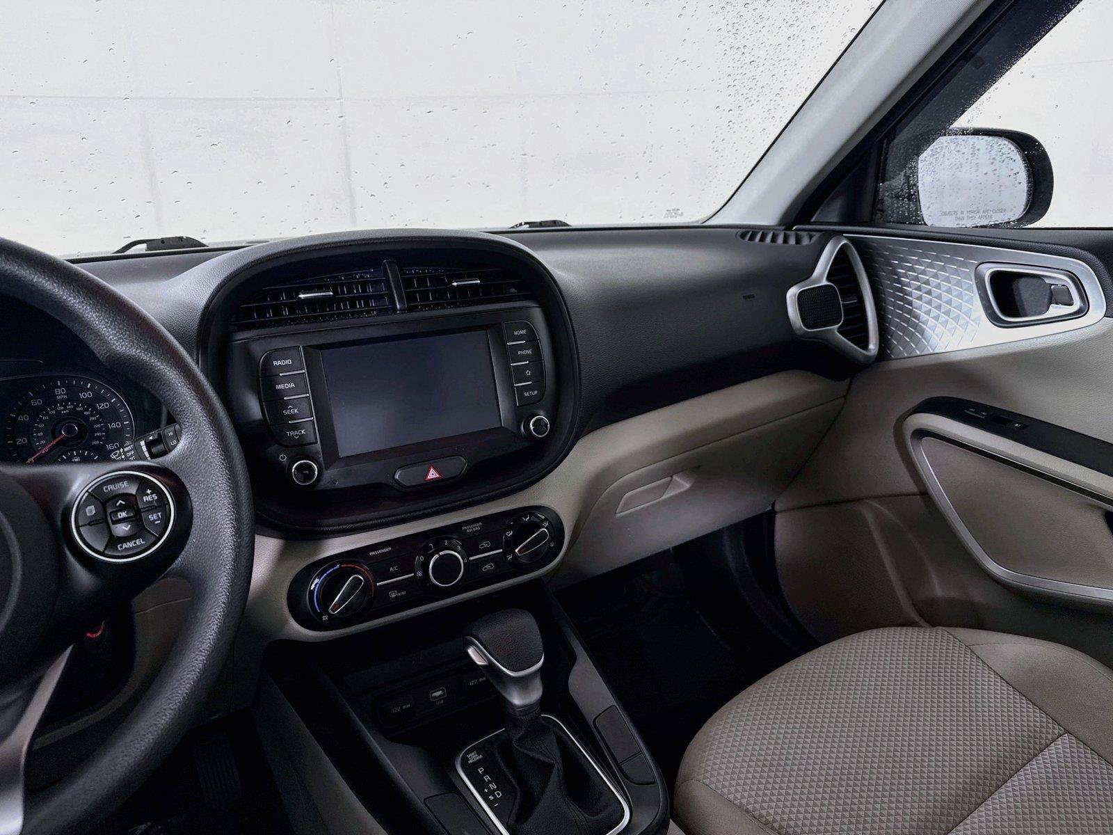 Used 2021 Kia Soul LX FWD image 28
