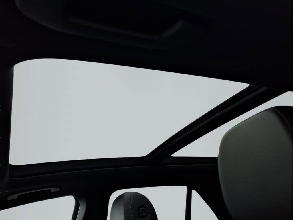 Used 2023 Mercedes-Benz GLE 350 w/ Premium Package image 26