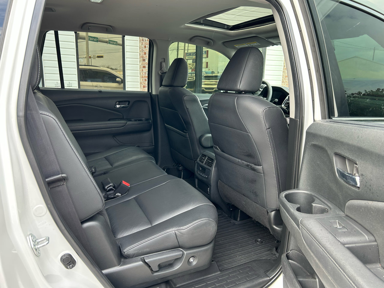 Used 2022 Honda Pilot Special Edition image 31