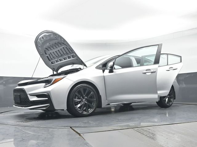 Used 2024 Toyota Corolla SE image 40