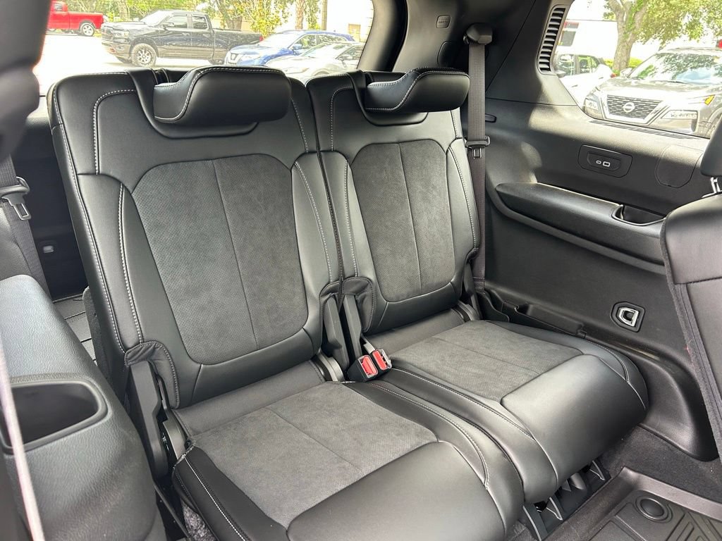 Used 2025 Jeep Grand Cherokee L Altitude RWD image 48
