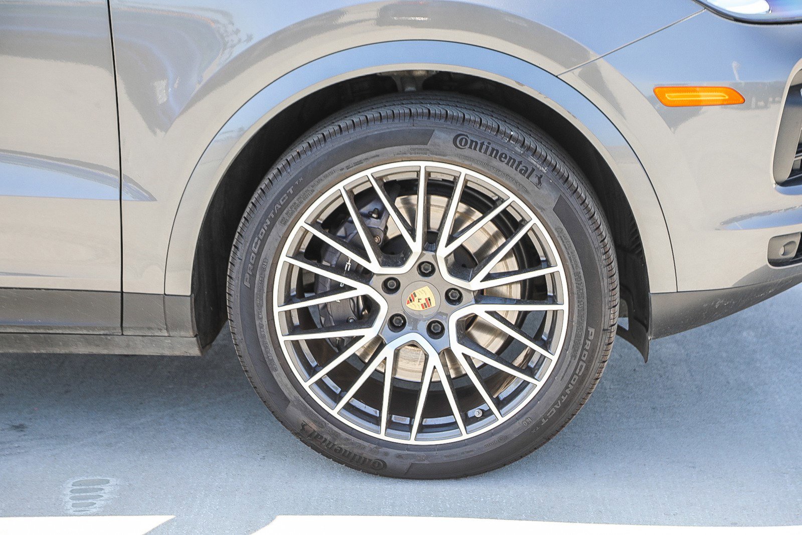 Used 2022 Porsche Cayenne Coupe image 10