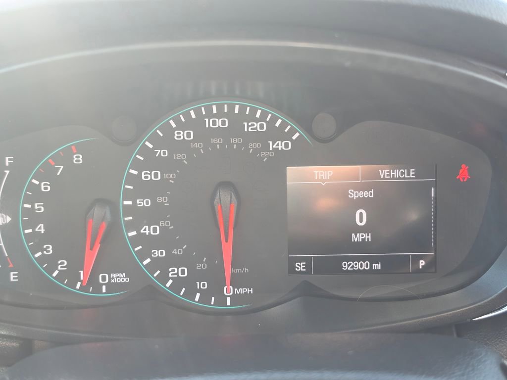 Used 2019 Chevrolet Trax LT w/ LT Convenience Package AWD/4WD image 18