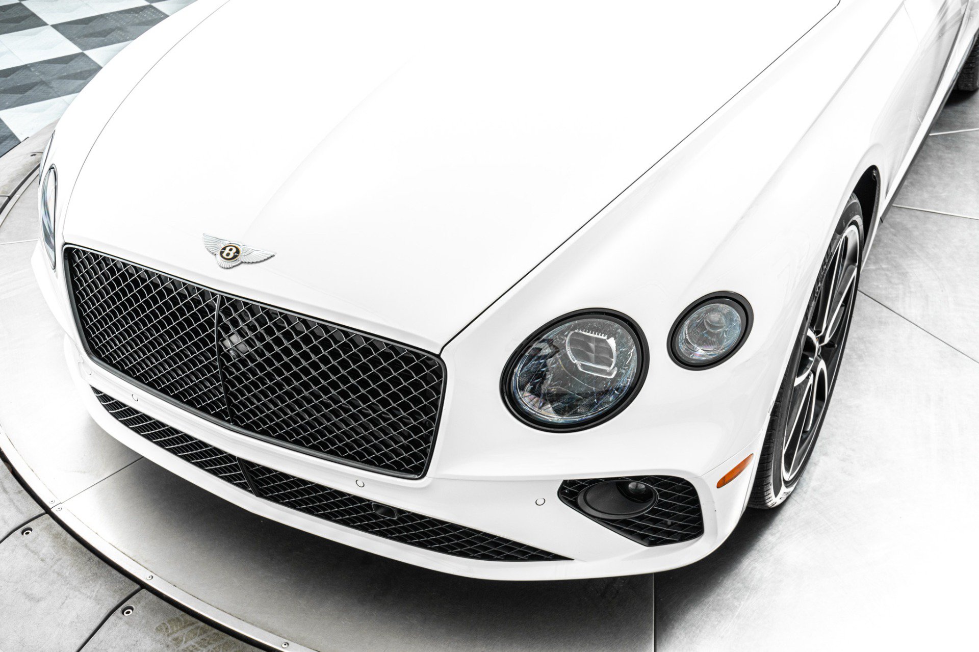 Used 2020 Bentley Continental GT V8 First Edition AWD/4WD image 34
