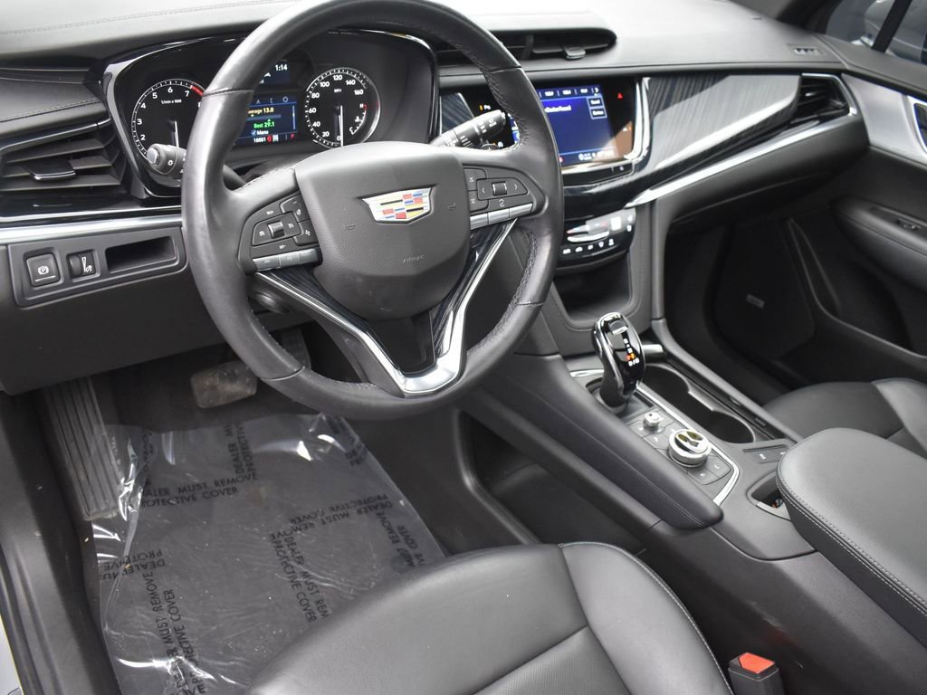 Certified 2024 Cadillac XT6 Premium Luxury w/ LPO, Floor Liner Package image 12