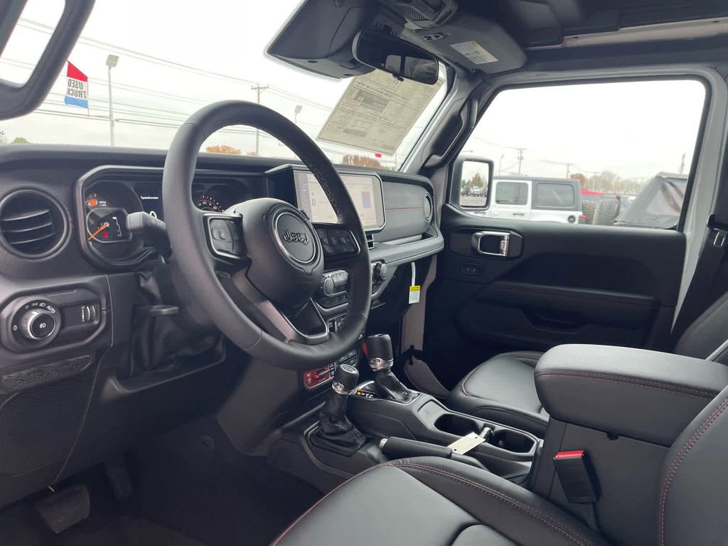 New 2026 Jeep Wrangler Unlimited Rubicon w/ Steel Bumper Group image 19