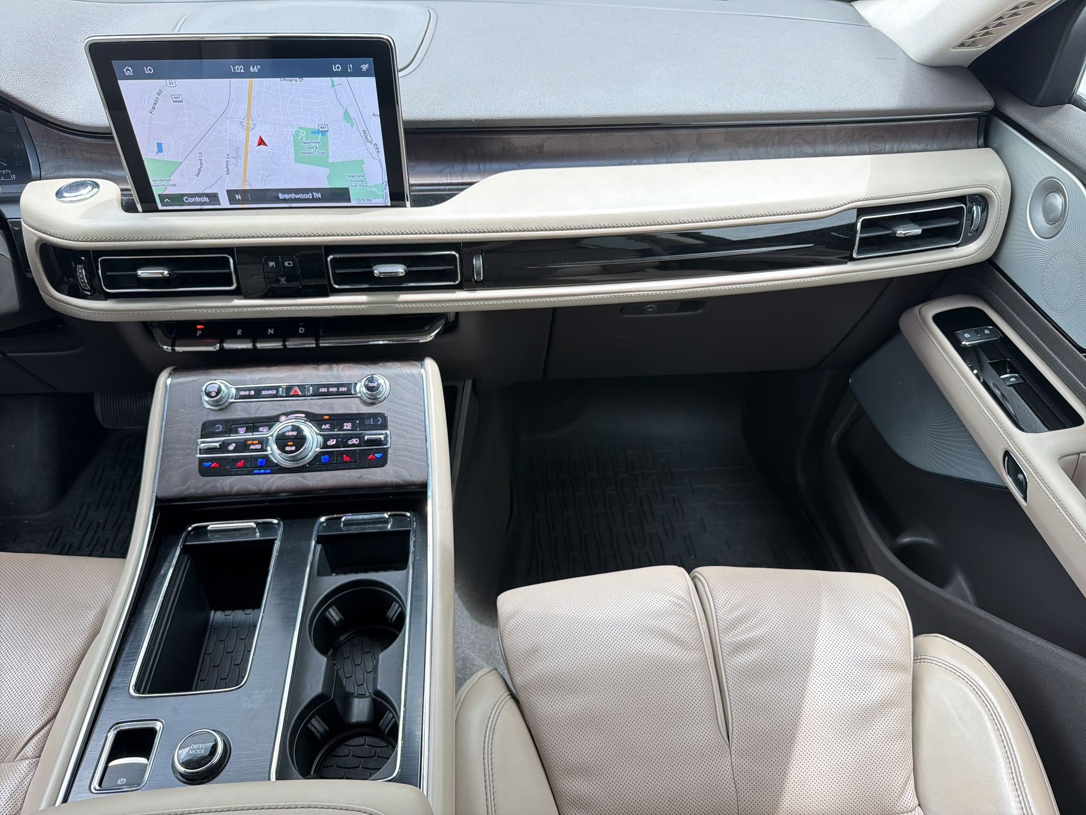 Used 2020 Lincoln Aviator Reserve w/ Equipment Group 201A AWD/4WD image 30