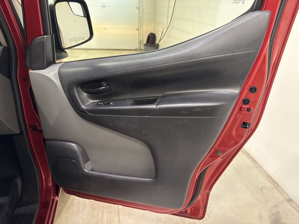 Used 2015 Chevrolet City Express LT w/ Technology Package FWD image 34